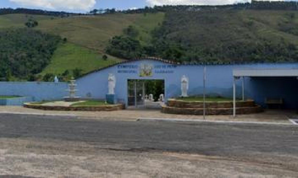 Solicitação a algumas famílias do Cemitério Municipal